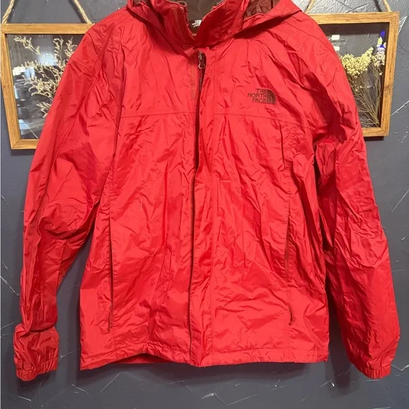 The North Face Rain Shell Jacket. Color:Dark Red Size:large - Picture 1 of 10